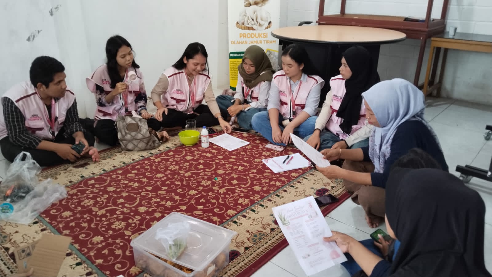 Pelatihan KKN Bina Desa Kelompok 5 